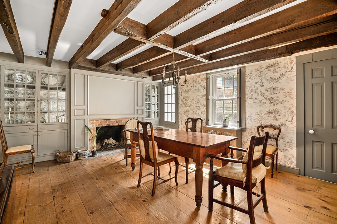 Landmarked Townhouse On Greenwich Villages Famously Friendly Grove Street Asks 7 5m H