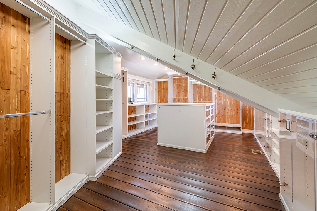 Brooke Shields Bids Farewell To Her Longtime Pacific Palisades Home For A Sweet 7 4m 0044