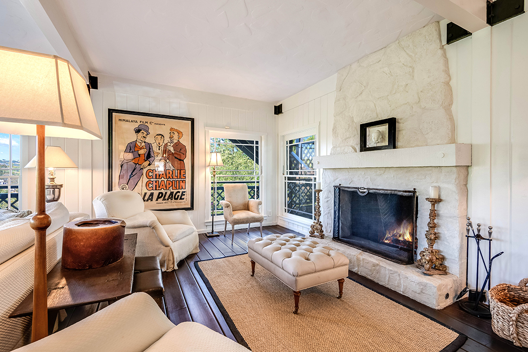 Brooke Shields Bids Farewell To Her Longtime Pacific Palisades Home For A Sweet 7 4m 0019
