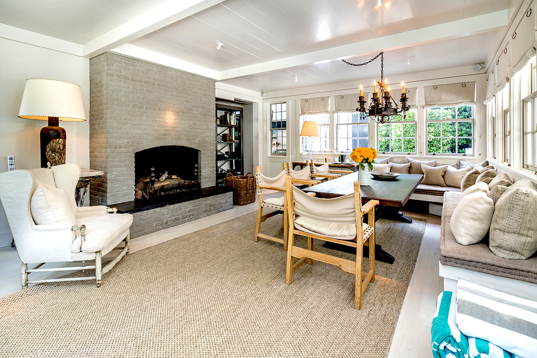 18th Century Sag Harbor Stunner Redesigned By Steven Gambrel Lists For 13 5m Breakfast Table