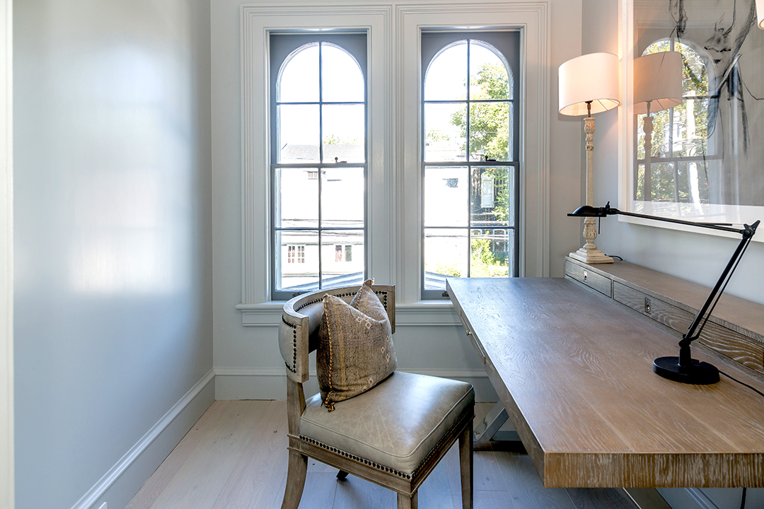 18th Century Sag Harbor Stunner Redesigned By Steven Gambrel Lists For 13 5m Office