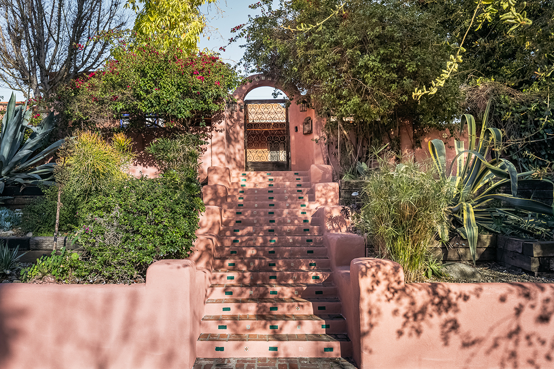 Actor Wyatt Russell Studio City La Home Lists With High Interest4342 Bakman 30