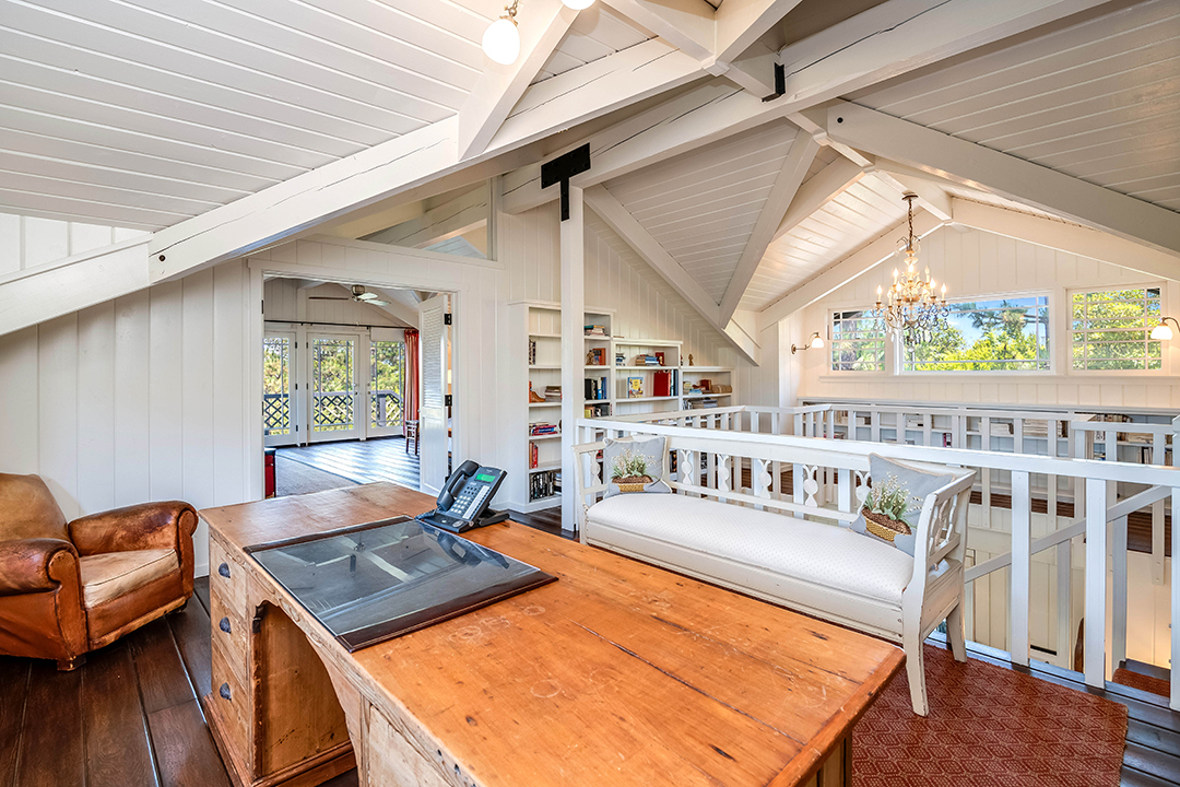 Brooke Shields Bids Farewell To Her Longtime Pacific Palisades Home For A Sweet 7 4m 0033