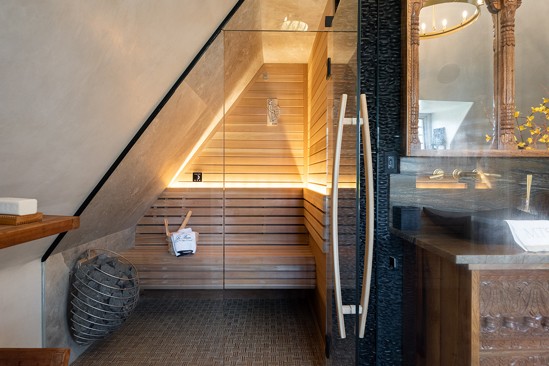 Updated Circa 1935 Tudor 20 Minutes From Nyc Seeks 6m Q