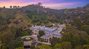 Mark Wahlberg Wants 87 5m For The Decked Out Beverly Hills Estate He Created From Scratch 71beverlypark 001