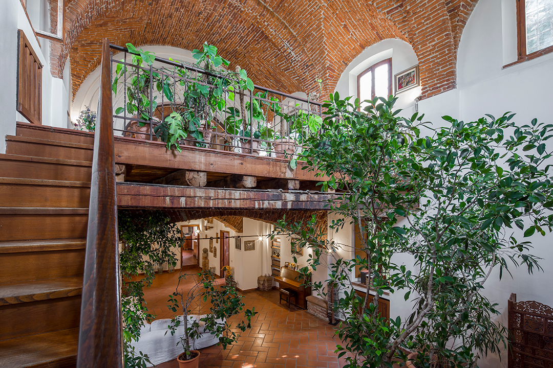 This Deconsecrated 1600s Church Outside Of Milan Is On The Market For 3 4m E