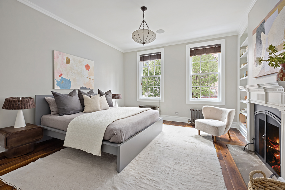 Boho Chic Townhouse In The Heart Of The West Village Is Up For Grabs At 6 25m Office Bedroom