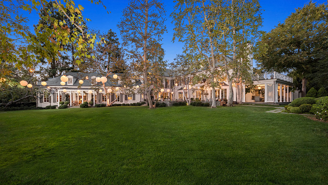 Singer Songwriter Robbie Williams Splashes Out 49 5m For Storied Holmby Hills Estate 312faring Mls 5 2