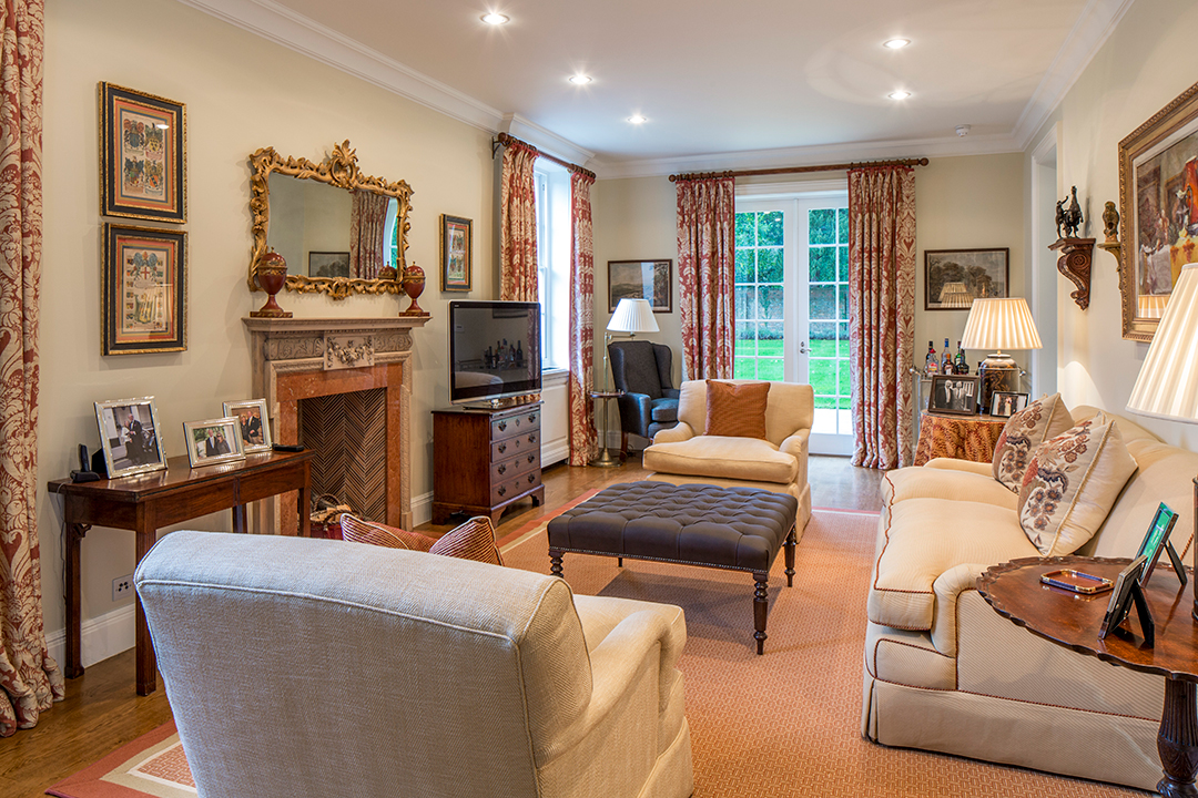 This 18 75m Estate In England Once Belonged To Both Lee Radziwill And Henry Ford Ii Turvillegrangethewhitehousedrawingroom