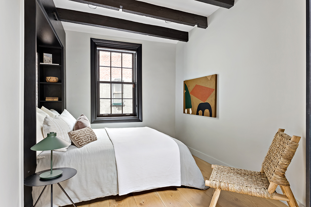 Boho Chic Townhouse In The Heart Of The West Village Is Up For Grabs At 6 25m Bedroom C