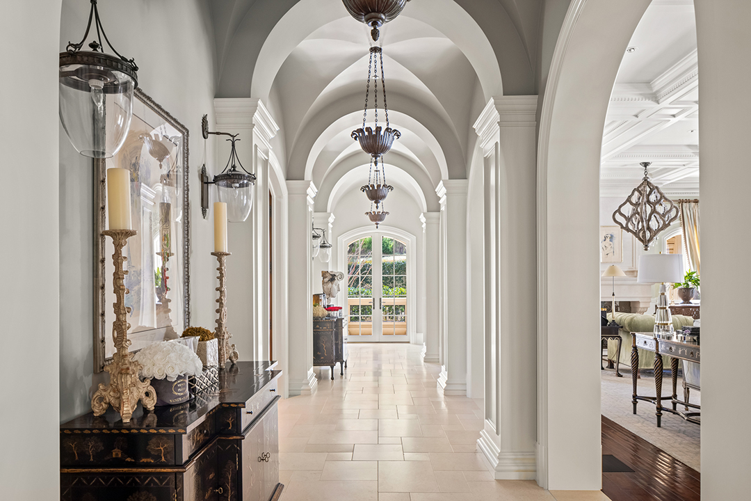 Mark Wahlberg Wants 87 5m For The Decked Out Beverly Hills Estate He Created From Scratch 71beverlypark 007