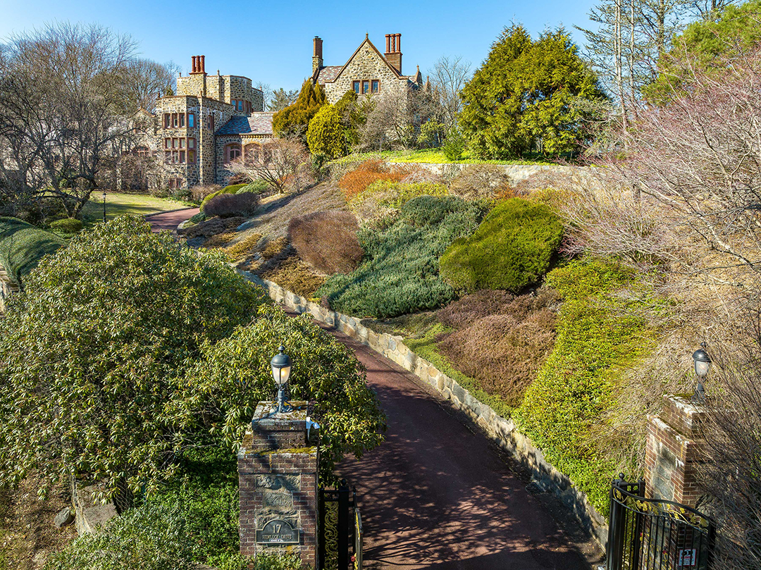 Hemlock Castle Once Home To A Memorable Boston Red Sox Owner Lists For 11 8m In Greenwich 17 Hemlock Dr 03 2022 11r1 Print
