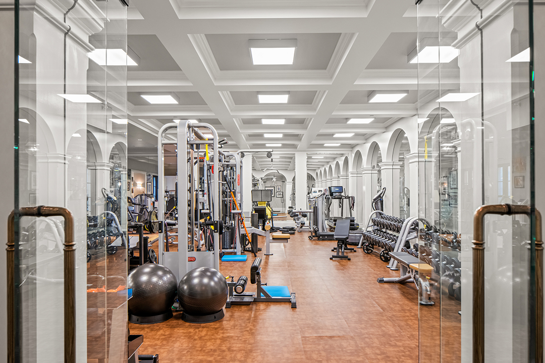 Mark Wahlberg Wants 87 5m For The Decked Out Beverly Hills Estate He Created From Scratch 71beverlypark 0034