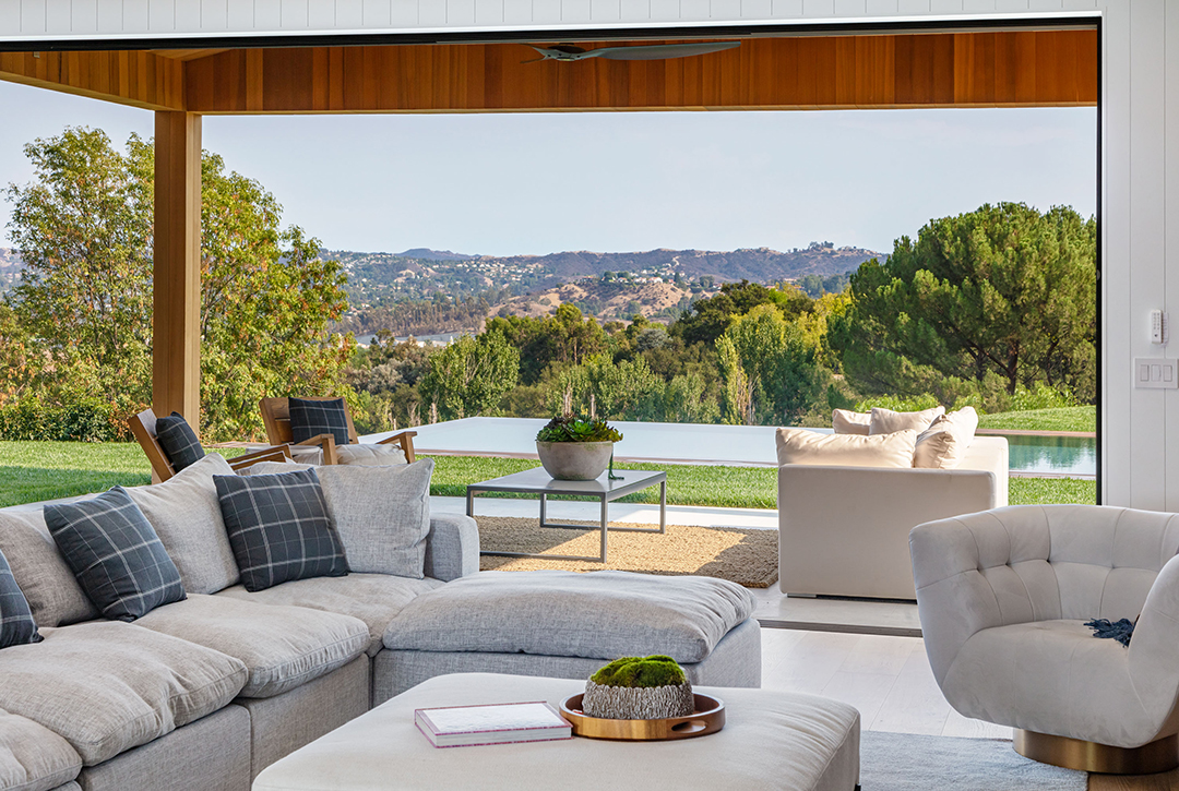 La Rams Head Coach Hidden Hills Modern Farmhouse 13