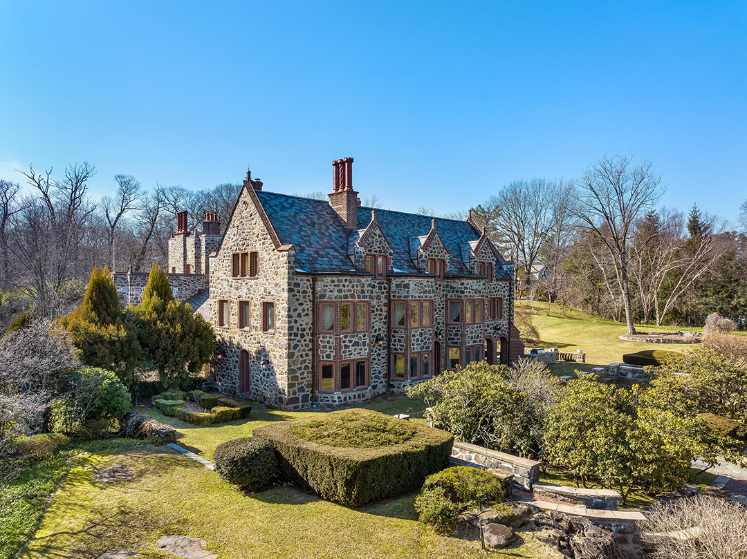 Hemlock Castle Once Home To A Memorable Boston Red Sox Owner Lists For 11 8m In Greenwich 17 Hemlock Dr 03 2022 20r1 Print