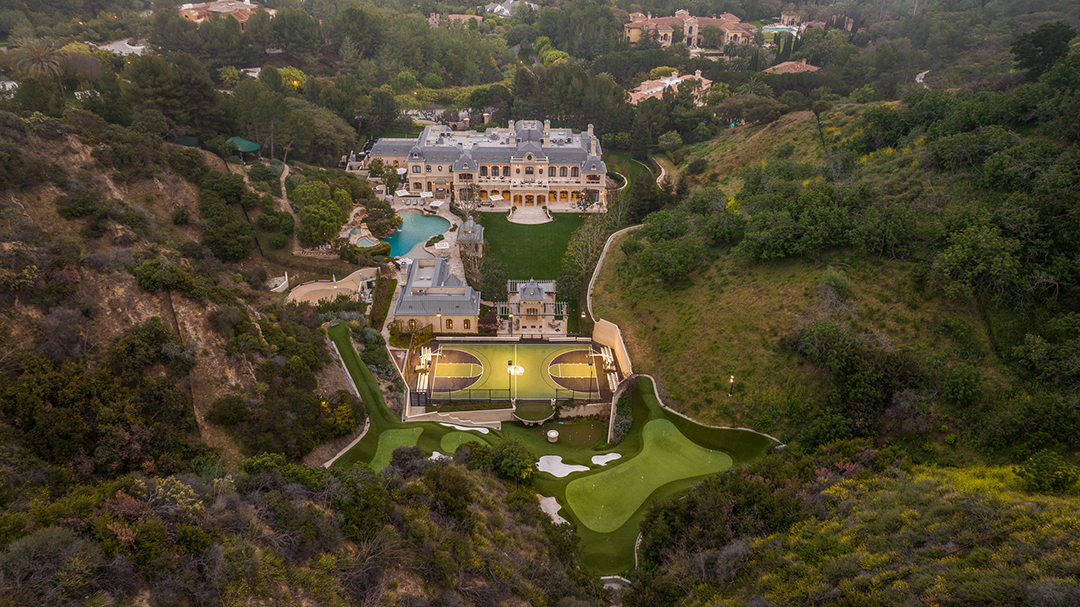 Mark Wahlberg Wants 87 5m For The Decked Out Beverly Hills Estate He Created From Scratch 71beverlypark 002