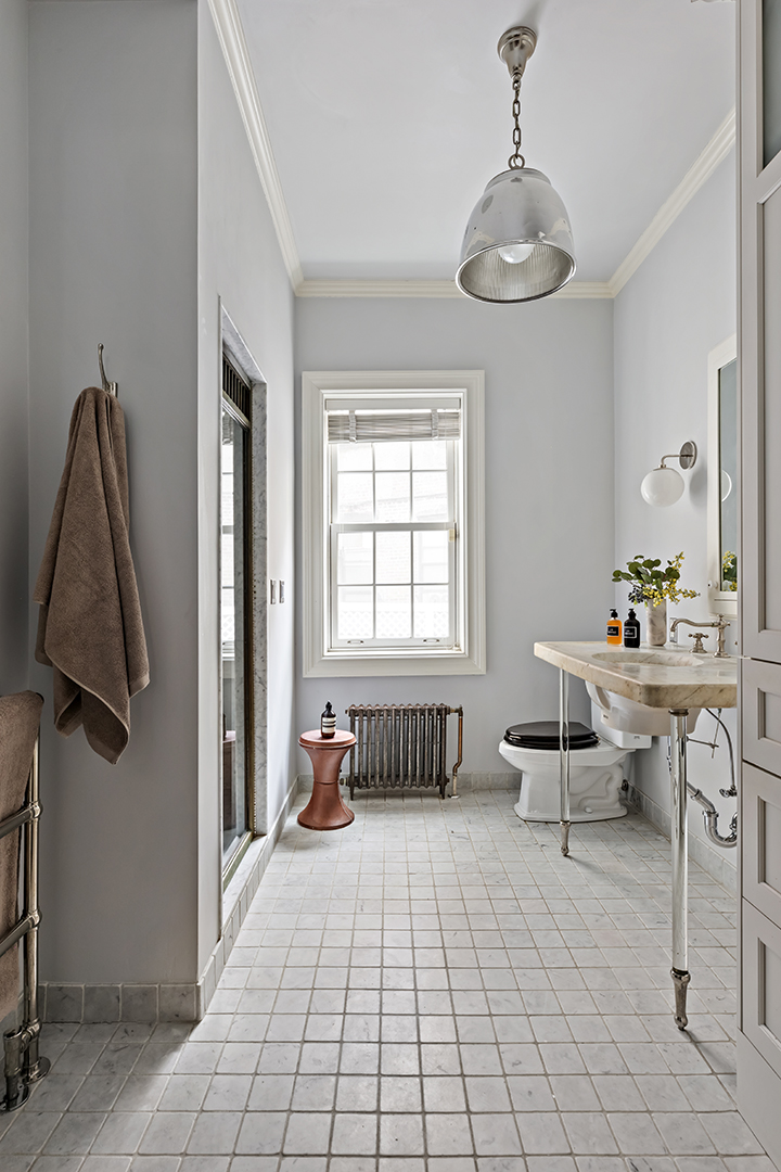 Boho Chic Townhouse In The Heart Of The West Village Is Up For Grabs At 6 25m Bathroom