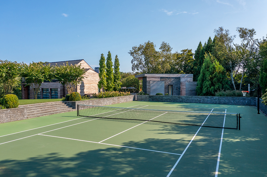 Contemporary Water Mill Estate 1