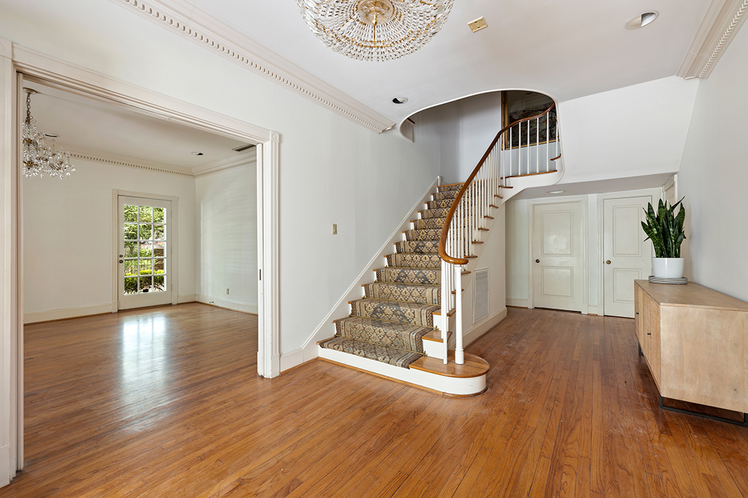 Cancer Research Pioneer John Mendelsohns Historic Houston Home Lists For 4 75m I