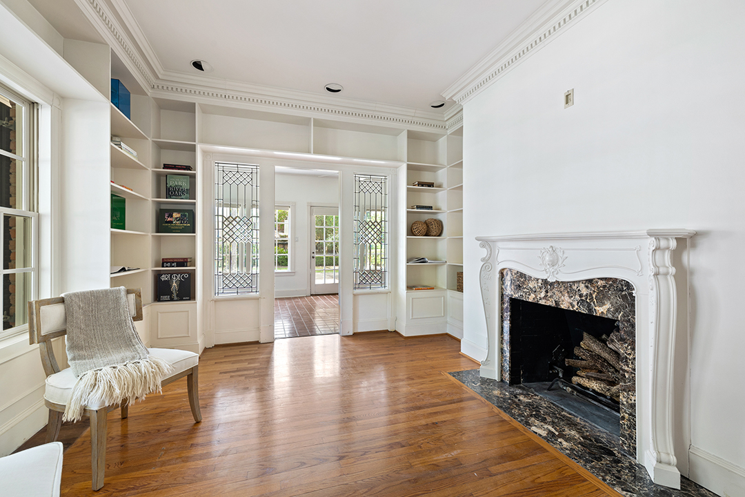 Cancer Research Pioneer John Mendelsohns Historic Houston Home Lists For 4 75m H