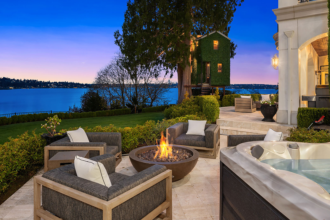 Russell Wilson And Ciaras Extraordinary Lakefront Home Near Seattle Seeks 36m M