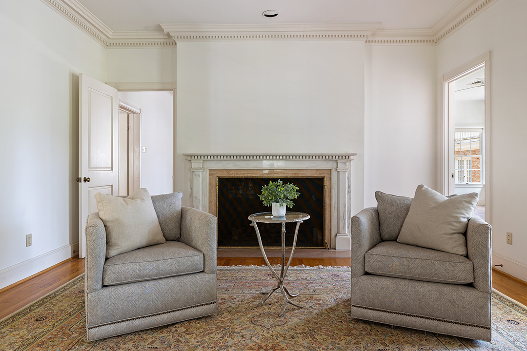 Cancer Research Pioneer John Mendelsohns Historic Houston Home Lists For 4 75m F
