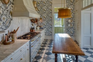 Lowcountry South Carolina Living Looks Good At This 4 5m Waterfront Home In Palmetto Bluff 241waterfowl 032522 005077033mls