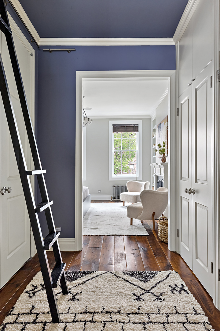 Boho Chic Townhouse In The Heart Of The West Village Is Up For Grabs At 6 25m Office Ladder