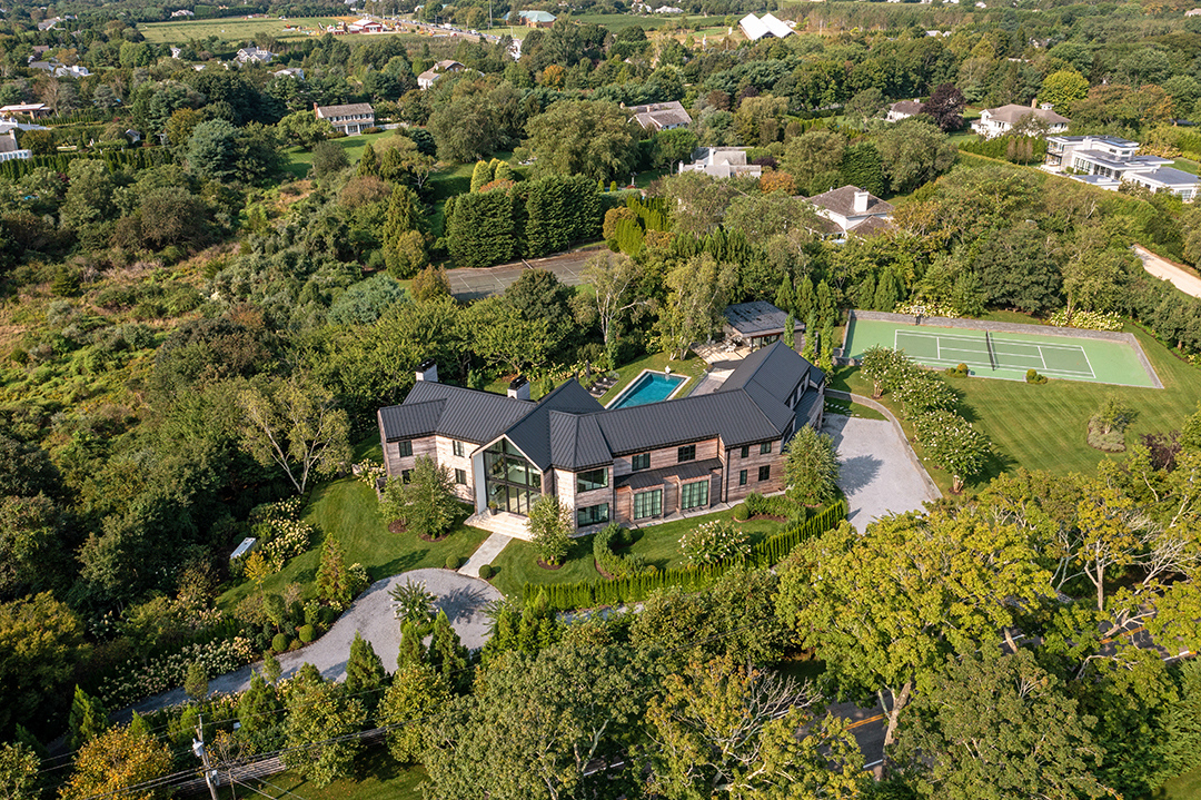 Contemporary Water Mill Estate 7