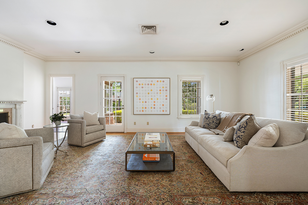 Cancer Research Pioneer John Mendelsohns Historic Houston Home Lists For 4 75m E