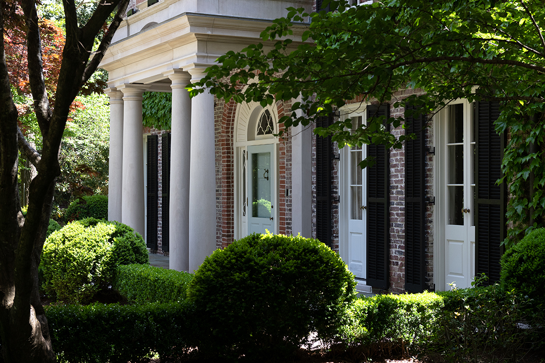 Best Selling Author Emily Giffin Wants 9m For Her Romantic Buckhead Estate 9