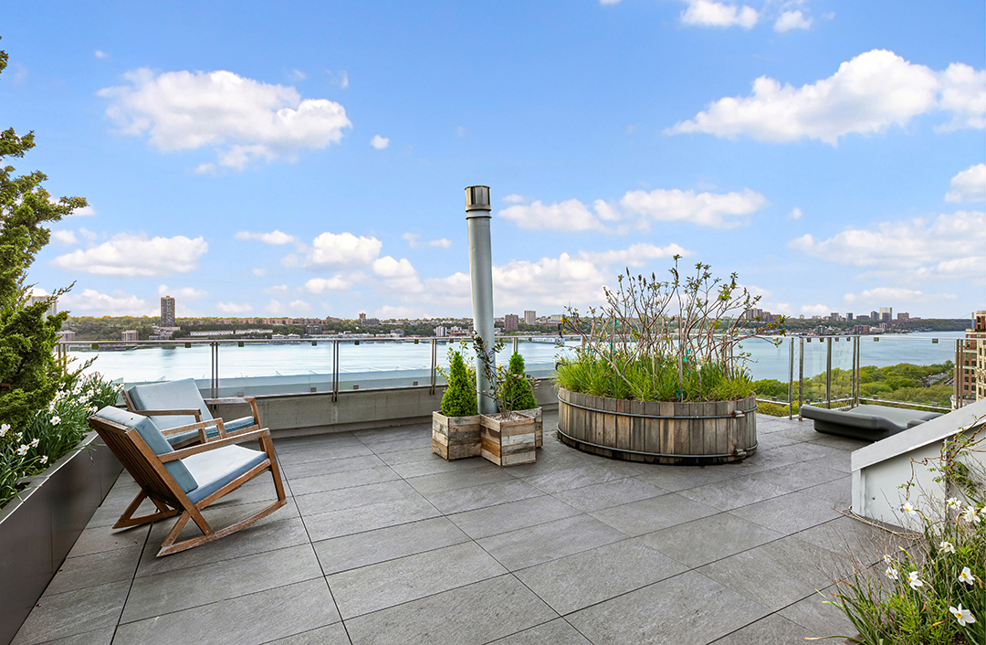 Amy Schumer Lists Upper West Side Riverside Drive Penthouse 30