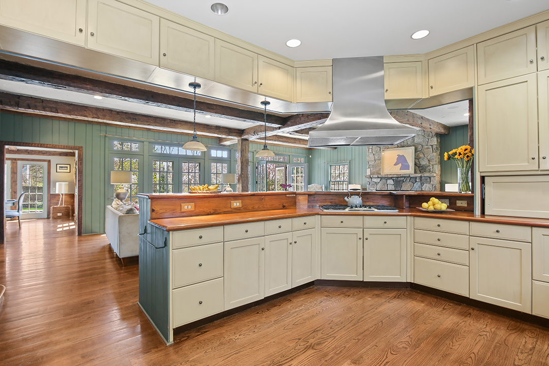 An Artful Yet Polished Wilton Ct Gem With Creative Owners Hits The Market For 1 9m 15