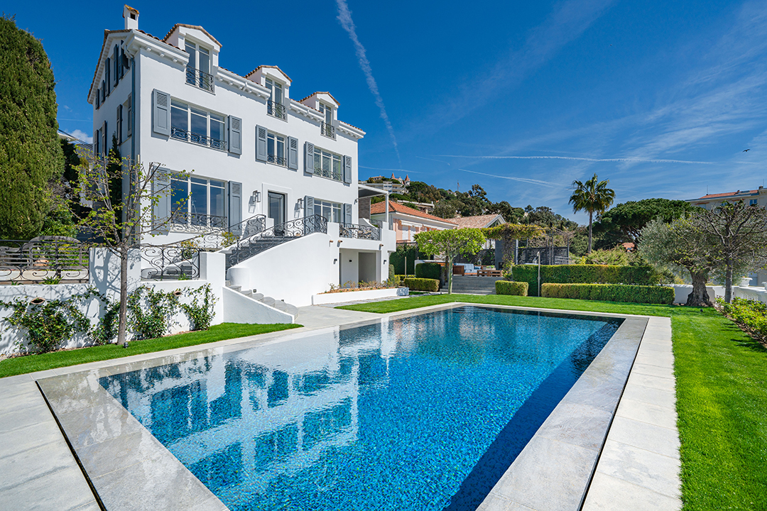 Estee Lauders Picturesque Former Summer Home In Cannes Asks 9 2m 3