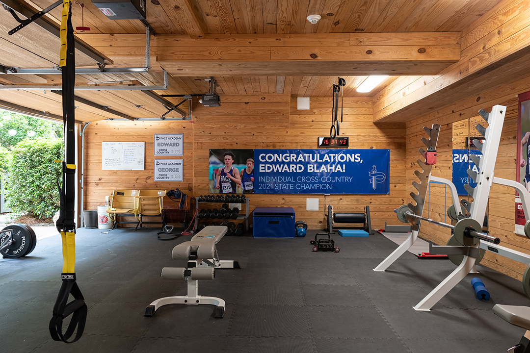 Best Selling Author Emily Giffin Wants 9m For Her Romantic Buckhead Estate 105