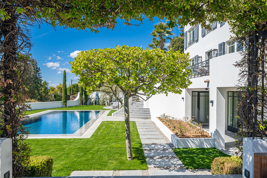 Estee Lauders Picturesque Former Summer Home In Cannes Asks 9 2m 10