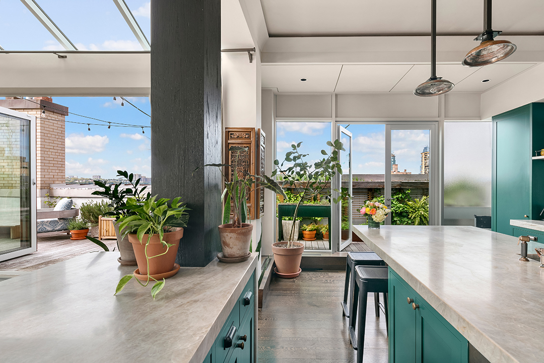 Amy Schumer Lists Upper West Side Riverside Drive Penthouse 9