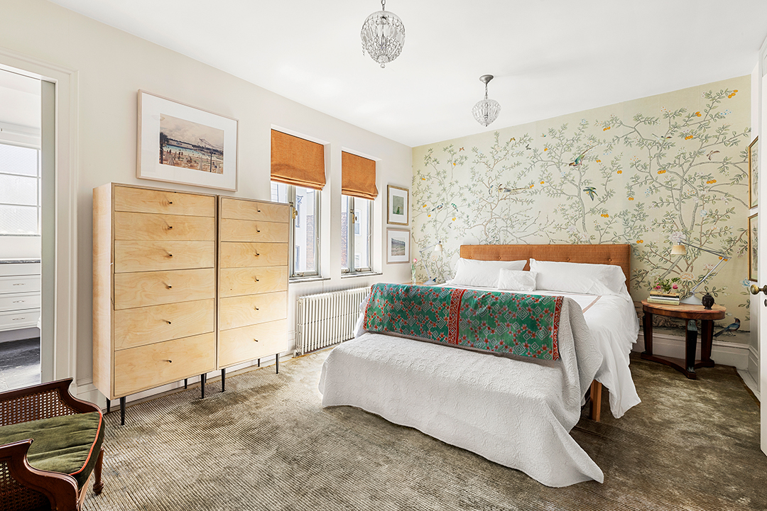 Artful Park Slope Apartment Of A Photography Industry Exec Seeks 3 6m Bedroom F