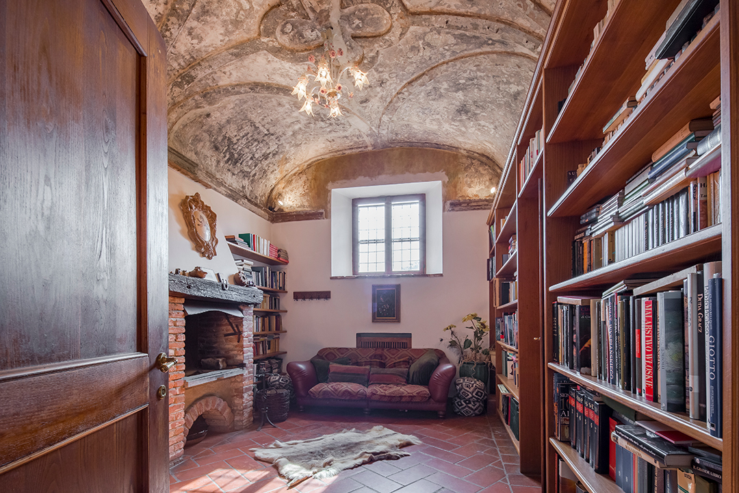 An Over 400 Year Old Church Turned Villa Outside Of Milan Is For Sale Seeking 3 4m Library
