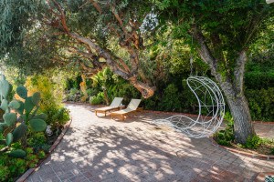 Emma Stones Malibu Oasis Previously Featured In Nycg Seeks 4 3m 35