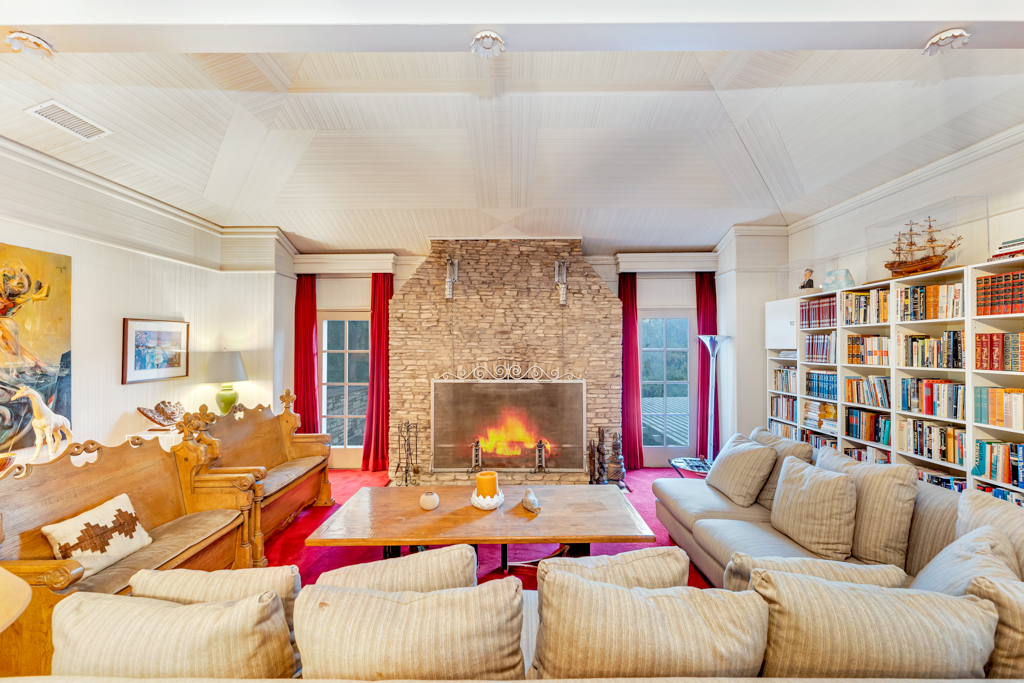 Alex Trebeks Longtime Studio City Home Sells For 6 45m