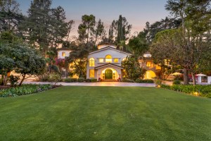 Alex Trebeks Longtime Studio City Home Sells For 6 45m D
