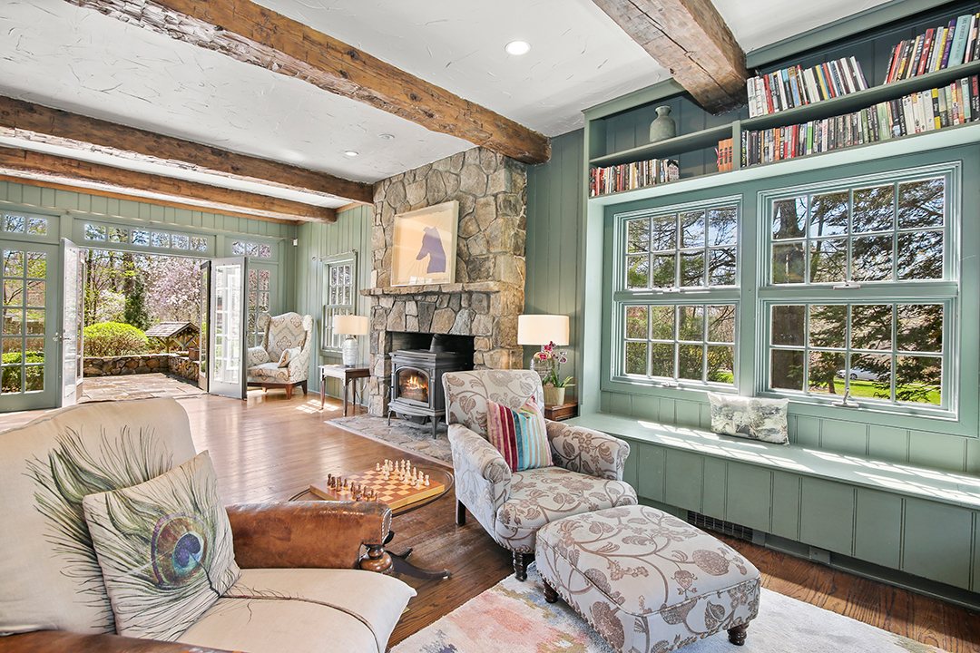 An Artful Yet Polished Wilton Ct Gem With Creative Owners Hits The Market For 1 9m 11 1