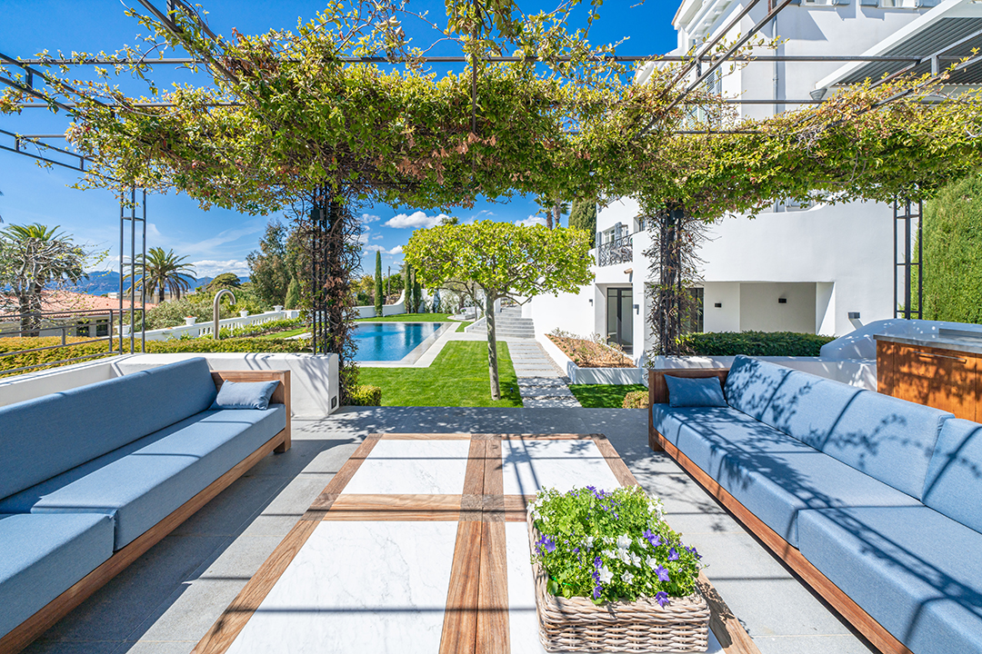 Estee Lauders Picturesque Former Summer Home In Cannes Asks 9 2m 9