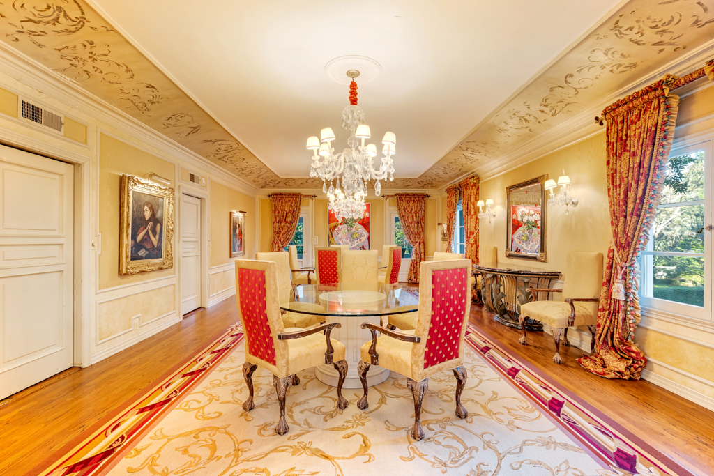 Alex Trebeks Longtime Studio City Home Sells For 6 45m Q