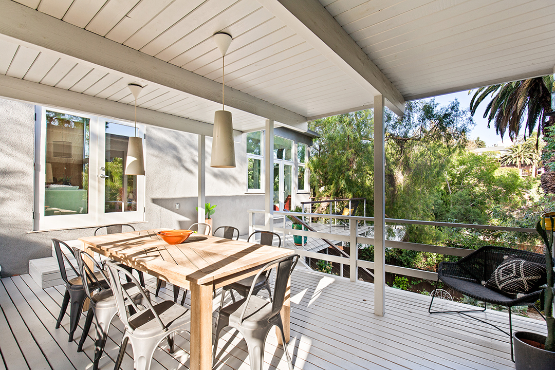 Emily Ratajkowski Boho Chic Midcentury Home In Echo Park Lists For 2 2m 20