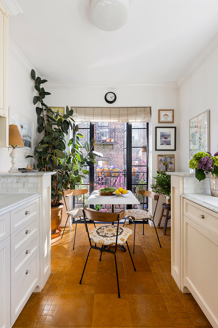 Artful Park Slope Apartment Of A Photography Industry Exec Seeks 3 6m S