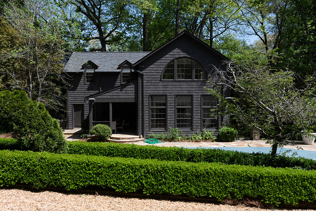 Best Selling Author Emily Giffin Wants 9m For Her Romantic Buckhead Estate 21