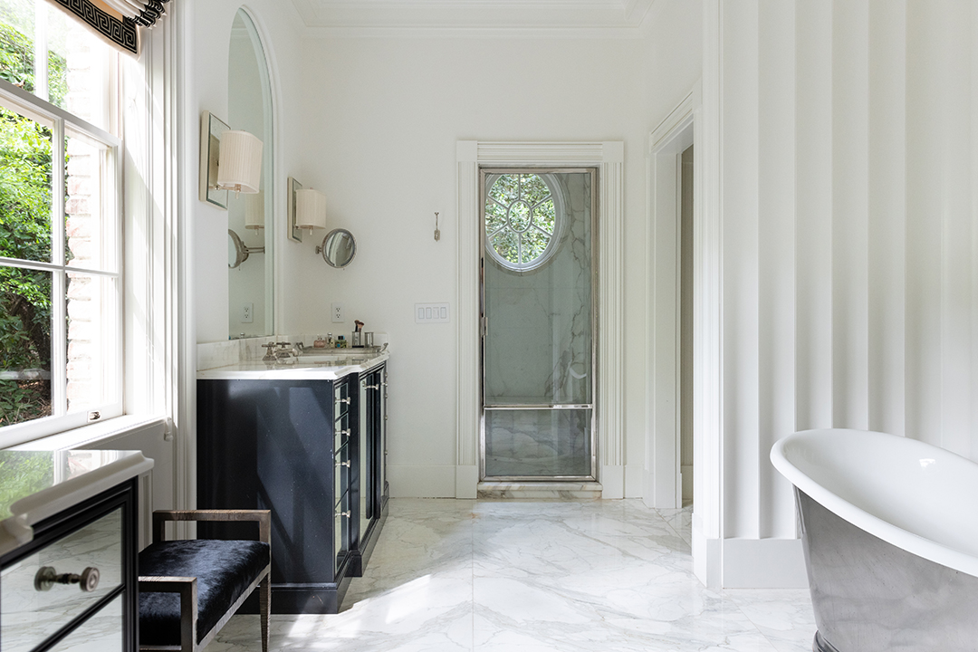 Best Selling Author Emily Giffin Wants 9m For Her Romantic Buckhead Estate 49