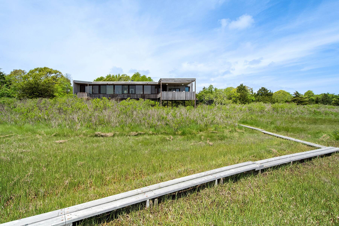 Landscape Designer Edwina Von Gals Circa 1974 Waterfront Oasis Asks 11 5m In East Hampton G